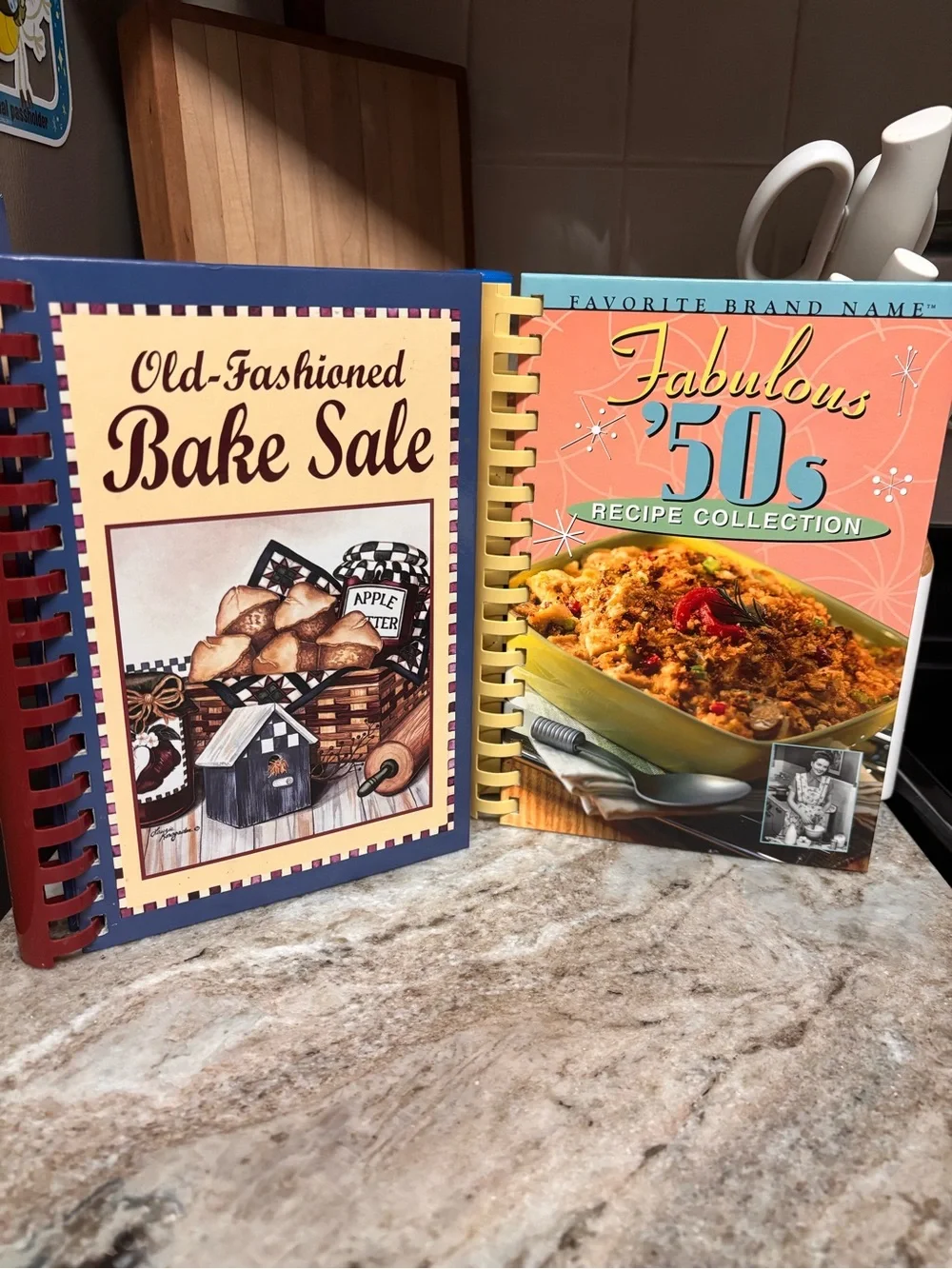 Old-Fashioned Bake Sale & Fabulous '50s Recipe Collection - Assorted Covers